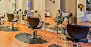 10 Best Salon Apps for Salon Booking Online in 2025 (Easier & More Secure) 10 Best Salon Apps for Salon Booking Online in 2025 (Easier & More Secure)