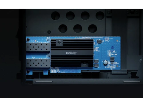 synology ds1821+ device